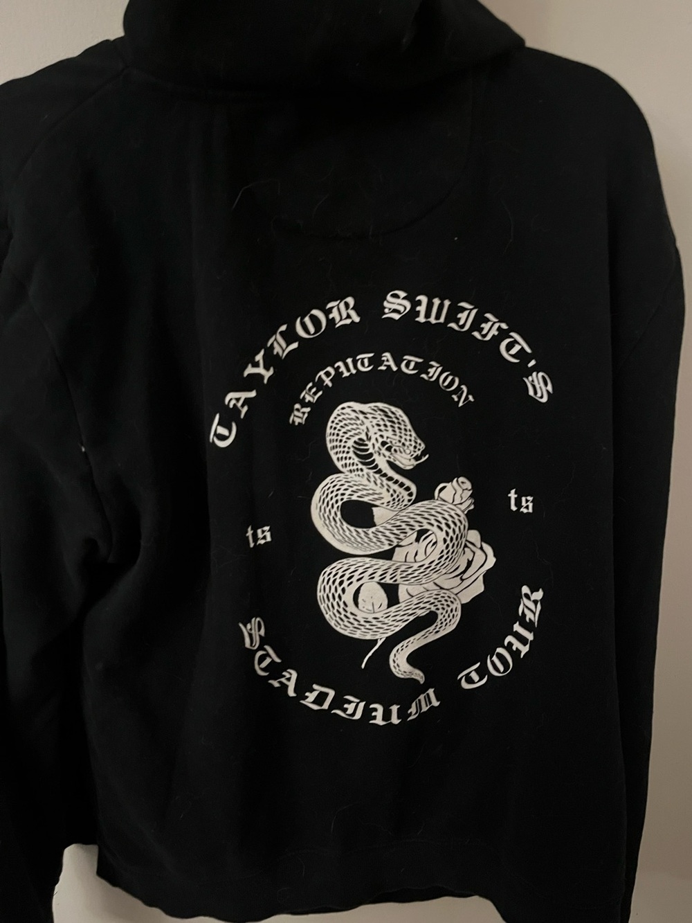 Taylor Swift Reputation Stadium Tour Black Hoodie - size small
